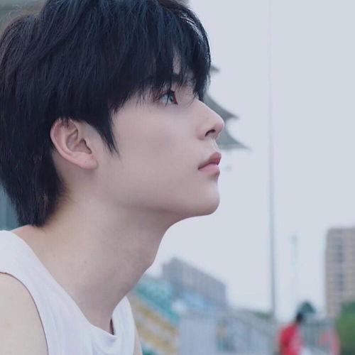 姓夏的明星网红男生,闪耀娱乐圈的青春偶像